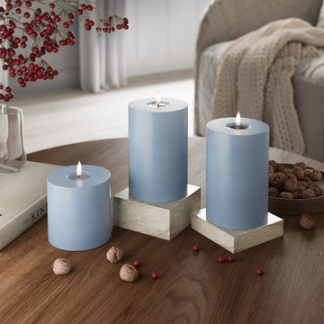 CONDUJO Vela pilar Ø 10 x 10 + 15 + 20 cm Azul hielo