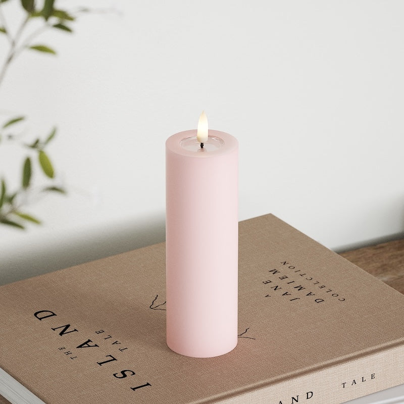 Deluxe Homeart LED Bloklys Ø 5 x 15 cm Lyserød