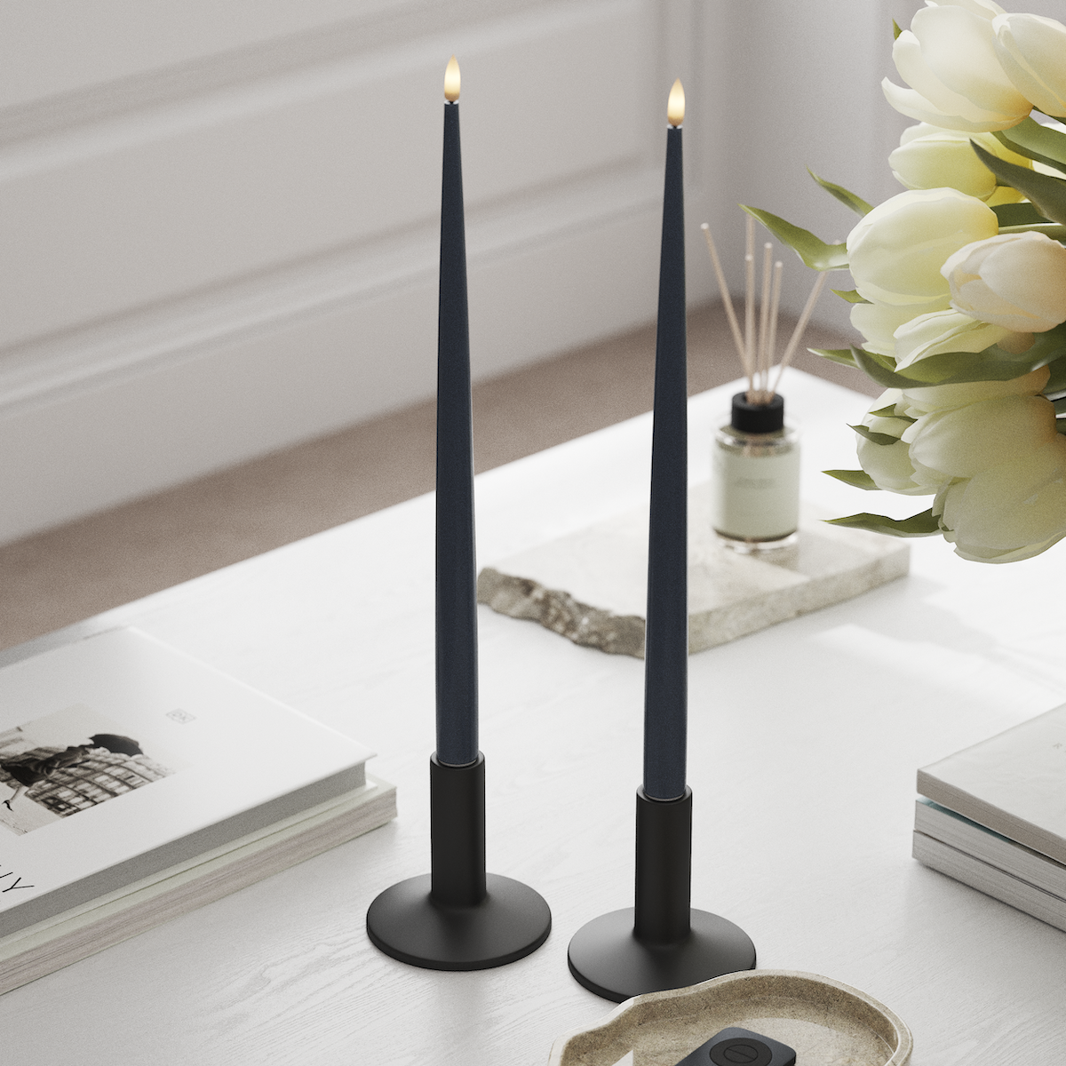 Deluxe Homeart LED Kertelys med Lak, 2 stk 38 cm Isblå LED kertelys 1