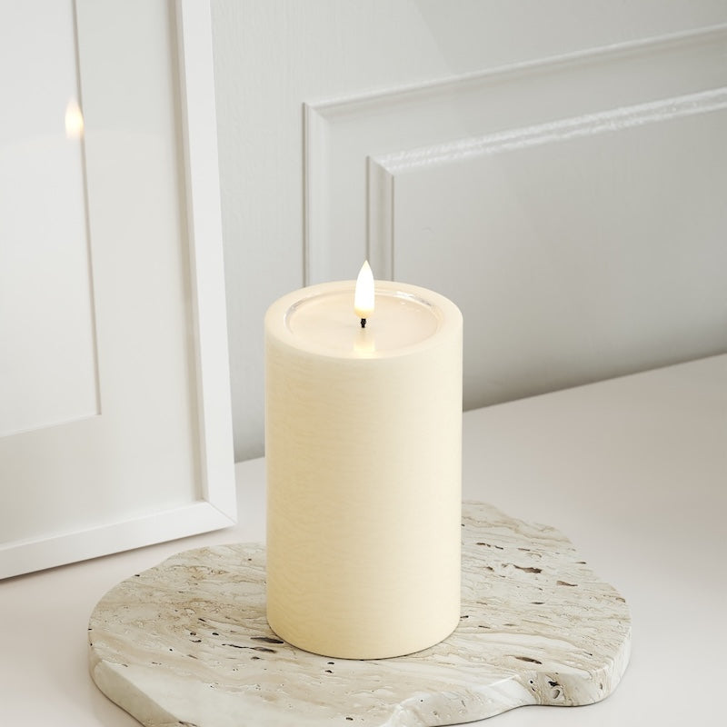 Unique Candles Unique LED Blockljus D 7,5 x 12,5 cm Kräm